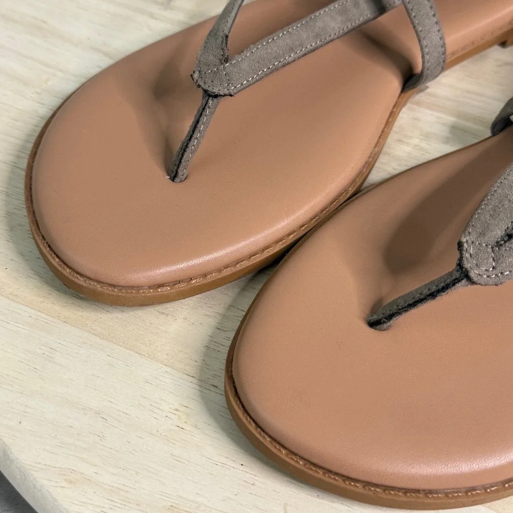 Torrid Womens Wide Width Gladiator Thong Sandals Taupe Brown Strappy Back Zip